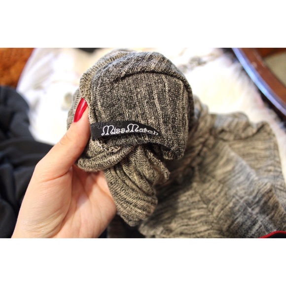 Tunic - Picture 7 of 7